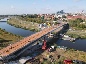 Most nad Wartą - widok na plac budowy z perspektywy z lotu ptaka