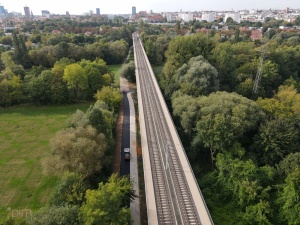 Widok na plac budowy z perspektywy lotu ptaka