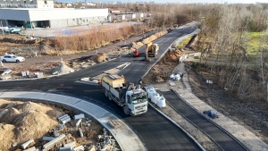 Prace budowlane w rejonie ronda u zbiegu ulic Koszalińskiej i Literackiej