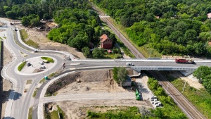 Rondo na ul. Podolańskiej i wiadukt w ciągu ul. Golęcińskiej widziane z lotu ptaka
