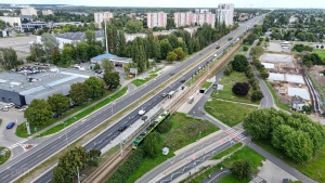Południowa jezdni ul. Warszawskiej widziana z perspektywy lotu ptaka