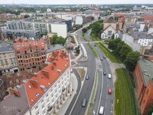 Widok na nową drogę rowerową z perspektywy lotu ptaka