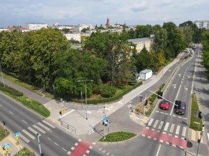 Infrastruktura w rejonie skrzyżowania ul. Hetmańskiej i Dmowskiego