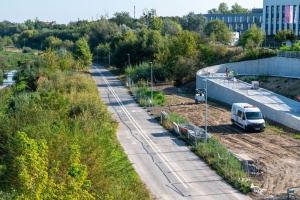 widok na Wartostradę z mostu, po stronie Berdychowa