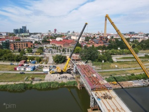 Budowa mostów Berdychowskich widziana z perspektywy lotu ptaka