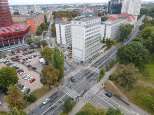 Skrzyżowanie ul. Powstańców Wielkopolskich i Al. Niepodległości