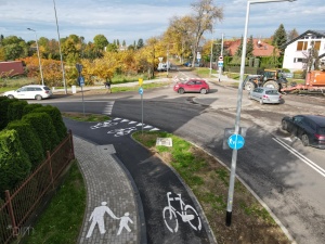 Rondo i fragment drogi rowerowej u zbiegu ulic Ługańska, Michałowo i Szczepankowo