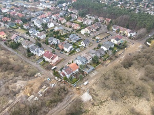 budowa kanalizacji deszczowej w rejonie skrzyżowania ul. Rubinowej i Miętowej - widok z lotu ptaka