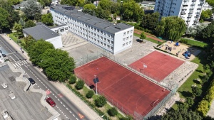 Budynek SP 23 widziany z lotu ptaka