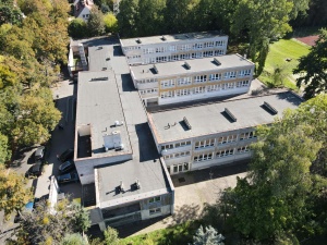 Budynek XXXVIII LO z lotu ptaka